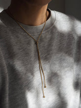 Cargar imagen en el visor de la galería, Collar Jerez - Acero dorado 304L baño oro 14k