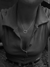 Cargar imagen en el visor de la galería, Collar GEOMETRIC 007 - Acero plateado 316L baño plata rodiada