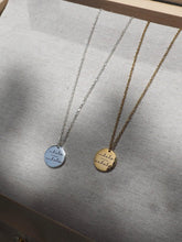 Cargar imagen en el visor de la galería, Collar Respirar - Acero dorado 316L baño oro 18k