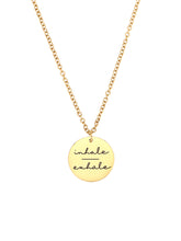 Cargar imagen en el visor de la galería, Collar Respirar - Acero dorado 316L baño oro 18k