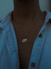 Cargar imagen en el visor de la galería, Collar perrera benéfico SOS Perrera Badajoz - Plata 925 baño oro 18K