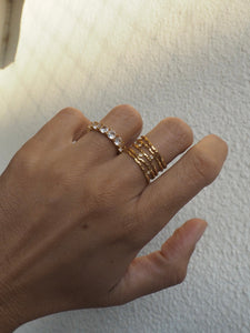 Anillo Abril - Acero plateado 316L baño plata rodiada - Tallas de 10, 12, 14, 16 y 18