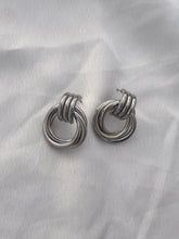 Cargar imagen en el visor de la galería, Pendientes Margot EDICIÓN LIMITADA · Acero 316L baño plata rodiada