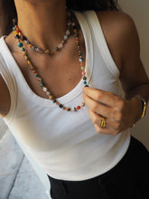 Cargar imagen en el visor de la galería, Collar Julia • minerales + acero dorado 316L baño oro 18k