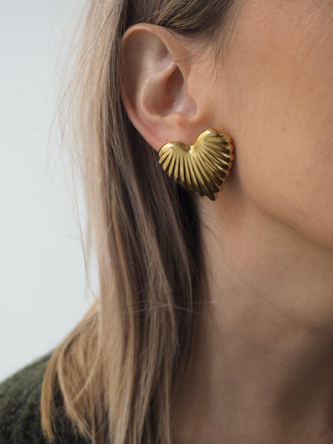 Pendientes amore - Acero dorado 304L baño oro 14k