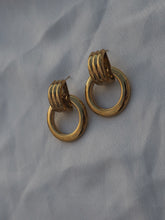 Cargar imagen en el visor de la galería, Pendientes Adeliè · Acero 316L baño oro 18k