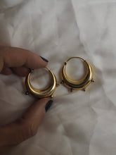 Cargar imagen en el visor de la galería, Pendientes India 003 - Edición limitada - Latón baño de oro 18k