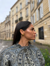 Cargar imagen en el visor de la galería, Pendientes Charlotte EDICIÓN LIMITADA · Acero 316L baño oro 18k