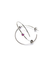 Cargar imagen en el visor de la galería, Pendientes aro mineral rubí 40mm  - Plata 925