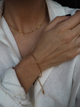 Cargar imagen en el visor de la galería, Pack collar y pulsera Anubis - Acero dorado 316L baño oro 18k