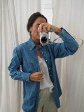 Cargar imagen en el visor de la galería, Camisa vaquera vintage Boggi - tono medio