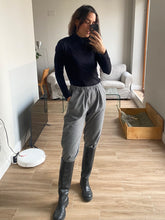 Cargar imagen en el visor de la galería, Pantalón traje jaspeado gris