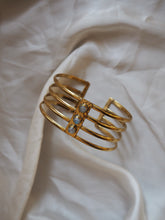 Cargar imagen en el visor de la galería, Pulsera piedra luna - Latón baño oro 18k - Original India - Edición limitada