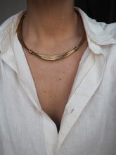 Cargar imagen en el visor de la galería, Collar Aswan - Acero dorado 316L baño oro 18k