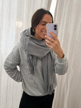 Cargar imagen en el visor de la galería, Bufanda lisa gris