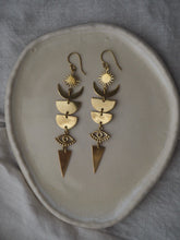 Cargar imagen en el visor de la galería, Pendientes India 019 - Latón baño oro 18k - Original India - Edición limitada
