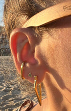 Cargar imagen en el visor de la galería, Pendientes GEOMETRIC 002 - Plata 925 baño oro 18K - par 25€ unidad 13€