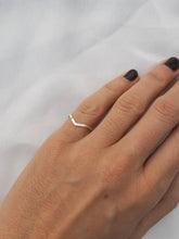 Cargar imagen en el visor de la galería, Anillo Céline - Acero 316L baño plata rodiada - Talla 7/9 especial meñique o falange