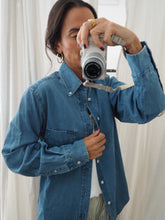 Cargar imagen en el visor de la galería, Camisa vaquera vintage Boggi - tono medio