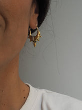 Cargar imagen en el visor de la galería, Pendientes India 002 - Edición limitada - Latón baño de oro 18k