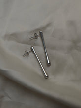 Cargar imagen en el visor de la galería, Pendientes Geometric 011 - Acero 316L baño plata rodiada - par 20€