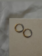Cargar imagen en el visor de la galería, Pendiente aro 18mm  - Acero baño oro 18k y baño plata rodiada - par 19€ unidad 10€