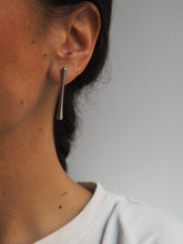 Cargar imagen en el visor de la galería, Pendientes Geometric 011 - Acero 316L baño plata rodiada - par 20€