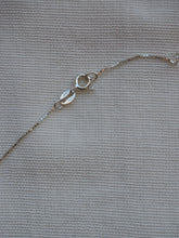 Cargar imagen en el visor de la galería, Collar Geometric 005 - Plata vieja