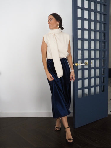 Falda velvet azul marino