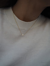 Cargar imagen en el visor de la galería, Collar Juliette - Acero 316L baño oro 18k