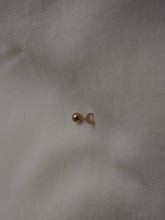 Cargar imagen en el visor de la galería, Piercing luna - Acero 316L baño oro 18k