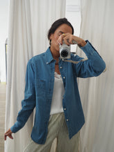 Cargar imagen en el visor de la galería, Camisa vaquera vintage Boggi - tono medio