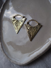 Cargar imagen en el visor de la galería, Pendientes India 017 - Latón baño oro 18k - Original India - Edición limitada