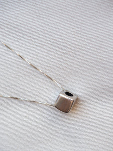 Collar Geometric 005 - Plata vieja