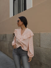 Cargar imagen en el visor de la galería, Levis vintage gris - Modelo 501 slim fit elástico botones - Talla estimada 38/40