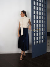 Cargar imagen en el visor de la galería, Jersey sin mangas + bufanda (se pueden usar por separado) - blanco roto