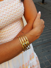Cargar imagen en el visor de la galería, Pulsera piedra luna - Latón baño oro 18k - Original India - Edición limitada