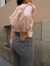 Cargar imagen en el visor de la galería, Levis vintage gris - Modelo 501 slim fit elástico botones - Talla estimada 38/40