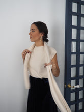 Cargar imagen en el visor de la galería, Jersey sin mangas + bufanda (se pueden usar por separado) - blanco roto