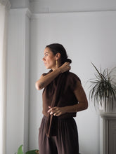 Cargar imagen en el visor de la galería, Jersey sin mangas + bufanda (se pueden usar por separado) - marrón