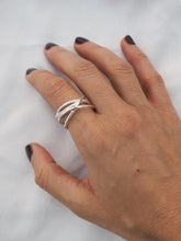 Cargar imagen en el visor de la galería, Anillo Gloria - Acero 316L baño plata rodiada - Talla 14 y 18