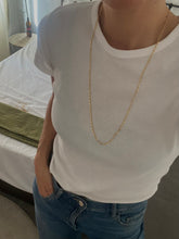 Cargar imagen en el visor de la galería, Collar India 007 70cm - Edición limitada - Latón baño de oro 18k