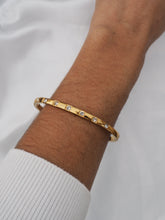 Cargar imagen en el visor de la galería, Pulsera Adeline · Acero dorado 316L baño oro 18k