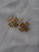 Cargar imagen en el visor de la galería, Pendientes Anastasia EDICIÓN LIMITADA · Acero 316L baño oro 18k