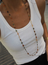 Cargar imagen en el visor de la galería, Collar Julia barras • minerales + acero dorado 316L baño oro 18k