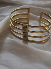 Cargar imagen en el visor de la galería, Pulsera piedra luna - Latón baño oro 18k - Original India - Edición limitada
