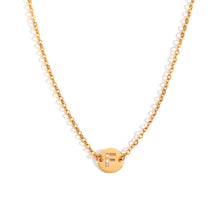 Cargar imagen en el visor de la galería, Collar letra - Acero dorado 316L baño oro 18k - Elige tu letra
