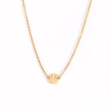 Cargar imagen en el visor de la galería, Collar letra - Acero dorado 316L baño oro 18k - Elige tu letra