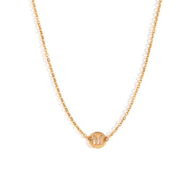 Cargar imagen en el visor de la galería, Collar letra - Acero dorado 316L baño oro 18k - Elige tu letra
