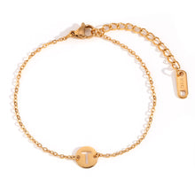 Cargar imagen en el visor de la galería, Pulsera letra - Acero dorado 316L baño oro 18k - Elige tu letra